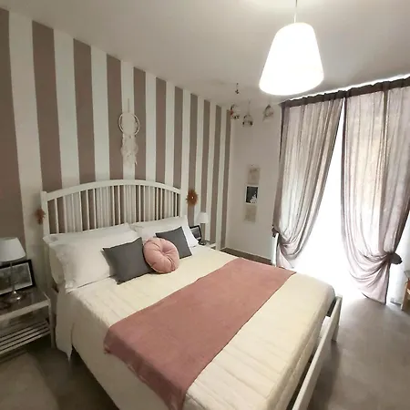 לינה וארוחת בוקר B&bistrot נאפולי